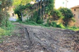 4 Bed House For Renovation for Sale In Capannori Lucca