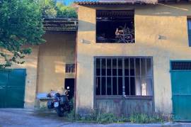 4 Bed House For Renovation for Sale In Capannori Lucca