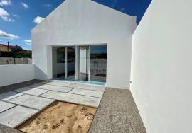 Single storey house T2 |  Seixal - Lourinhã