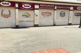 Investment opportunity in Elche: two premises joined with a license to transform into apartments