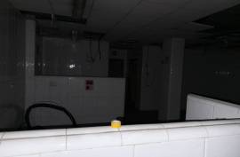 Investment opportunity in Elche: two premises joined with a license to transform into apartments