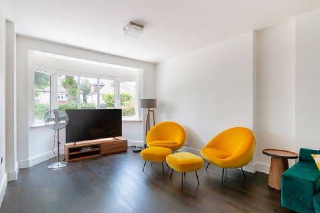 To Rent - Sutherland Grove, Southfields, SW18 - £5,000 pw Tenancy Info
