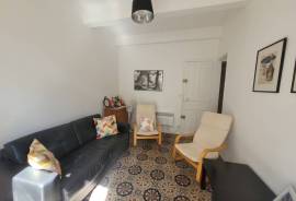 Investment Property With 2 Flats, 2 Courtyards And Commercial Premises, Situated Right In The Centre Of The Village, In A Strategic Location.
