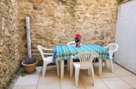 Investment Property With 2 Flats, 2 Courtyards And Commercial Premises, Situated Right In The Centre Of The Village, In A Strategic Location.