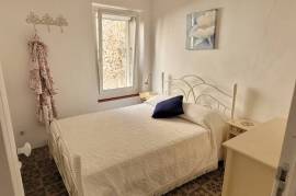 Investment Property With 2 Flats, 2 Courtyards And Commercial Premises, Situated Right In The Centre Of The Village, In A Strategic Location.