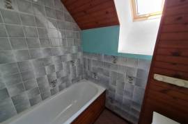 Stunning Detached Country House with Many Options