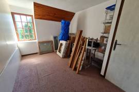 Stunning Detached Country House with Many Options