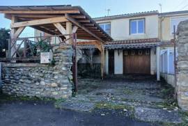 House With Garden, Terrace And Garage