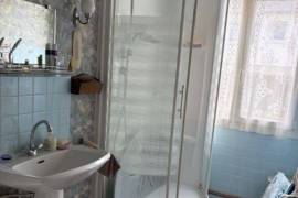 Single Storey Detached House With Garden