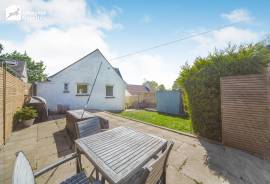 4 bedroom, Detached bungalow for sale