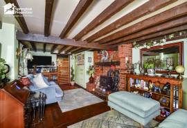 2 bedroom, Detached house for sale