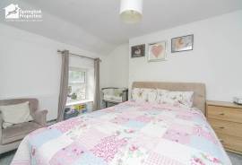 5 bedroom, Detached house for sale
