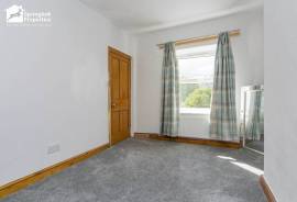 5 bedroom, Detached house for sale