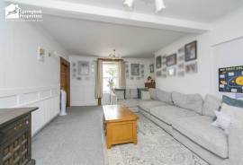 5 bedroom, Detached house for sale