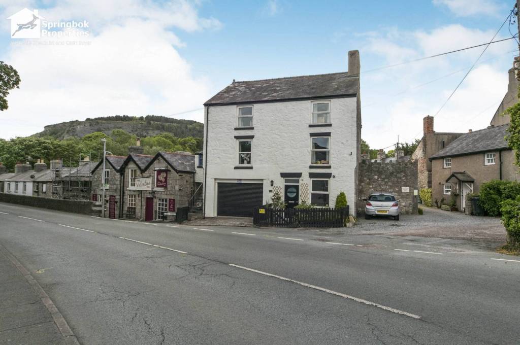 5 bedroom, Detached house for sale
