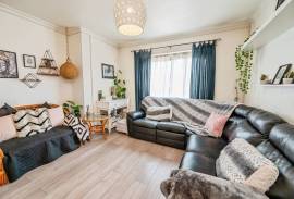 3 bedroom, End of terrace house for sale
