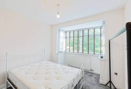 3 bedroom, End of terrace house for sale
