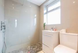 3 bedroom, End of terrace house for sale