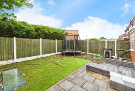 3 bedroom, End of terrace house for sale