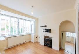3 bedroom, End of terrace house for sale