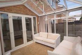 2 bedroom, Semi-detached house for sale