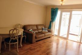 2 bedroom, Semi-detached house for sale