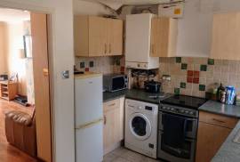 2 bedroom, Semi-detached house for sale