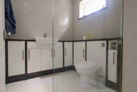 2 bedroom, Semi-detached house for sale