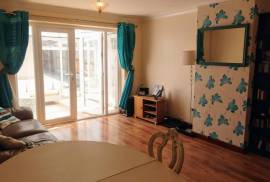 2 bedroom, Semi-detached house for sale