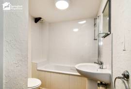 3 bedroom, Maisonette for sale