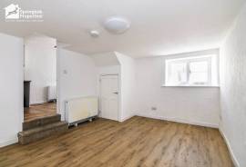 3 bedroom, Maisonette for sale