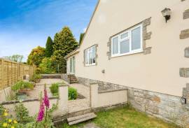 2 bedroom, Detached bungalow for sale