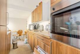 1 bedroom, Ground floor flat for sale