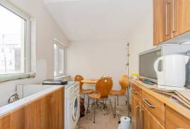 1 bedroom, Ground floor flat for sale
