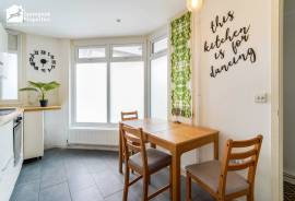 2 bedroom, Maisonette for sale