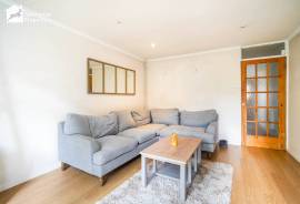 2 bedroom, Maisonette for sale