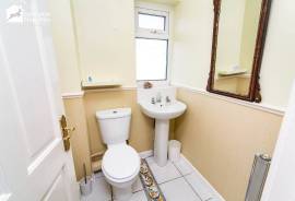 3 bedroom, Detached house for sale