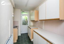 2 bedroom, Ground floor flat for sale
