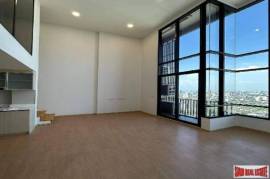 Maru Ekkamai 2 - Spacious 2-Bed Corner Unit, Prime Location near BTS Ekkamai