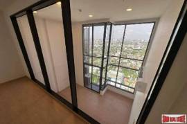Maru Ekkamai 2 - Spacious 2-Bed Corner Unit, Prime Location near BTS Ekkamai