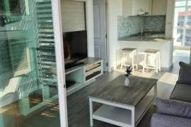 1 Bed, Well Furnished Top Floor Condo in Town