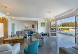 6 Bedroom Villa - Coral Bay, Peyia, Paphos