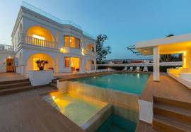 6 Bedroom Villa - Coral Bay, Peyia, Paphos