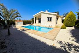 3 Bedroom Plus Office Room Bungalow - Coral Bay, Peyia