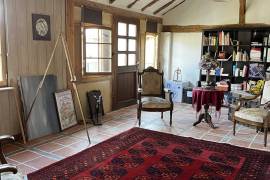 Unique property from 1780 on 4,25 hectares. Plenty of possibilities!