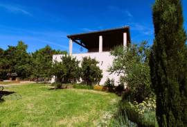 7 room, 123m2 Vineyard for sale in Caux - 895 000 € *