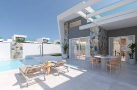 Moderne nieuwe villa&#39;s in Los Alcazares: Luxe wonen vlakbij het strand