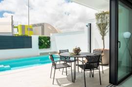 Moderne nieuwbouwvilla&#39;s te koop in San Pedro del Pinatar, dichtbij het strand en het stadscentrum.