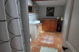 A Fully Renovated Former Winegrower's House With 158 M2 Of Living Space, A Lovely Terrace And Courtyard, Plus A Garage.