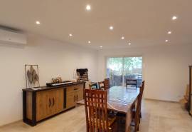 Entirely Renovated Former Stone Barn With 3 Bedrooms And Outbuildings With A Pleasant Garden, Set In An Idyllic Environment In The Heart Of The Garrigue.
